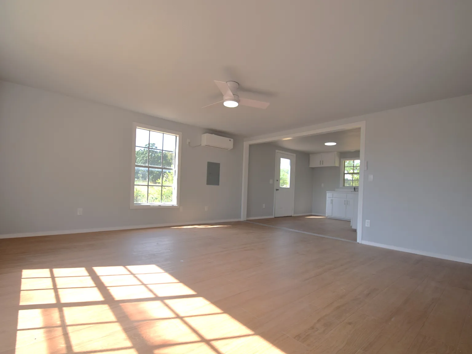 1 bed, 736 sqft, $1,000 — Photo 2