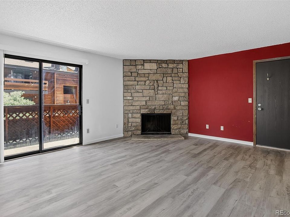 1st image of 429 Wright Street #212