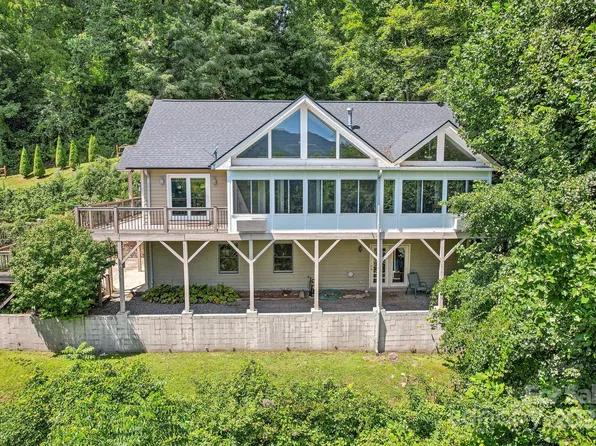 376 Higher Ground Rdg, Waynesville, NC 28785