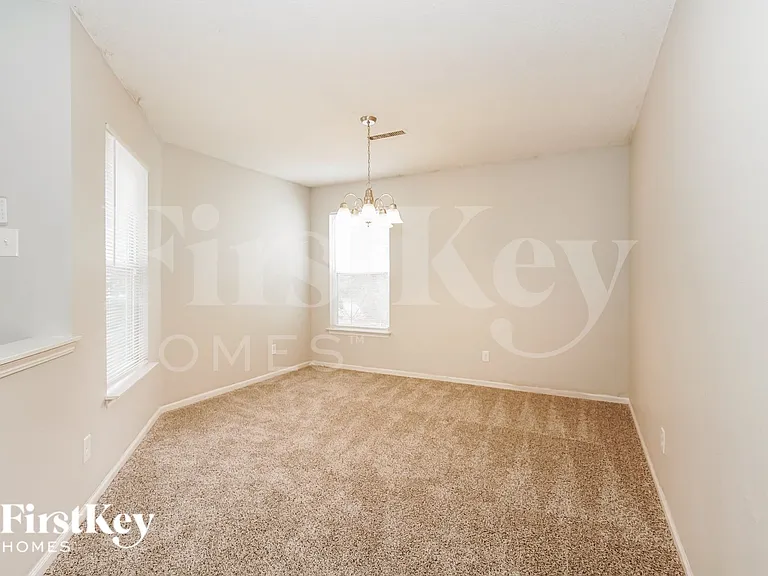 2732 Redland Ln — Photo 6