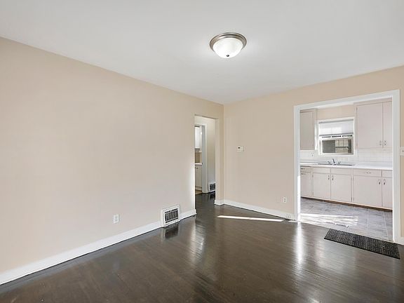 4th image of 713 4th St N