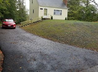 38 Deerfield Rd, Mashpee, MA 02649