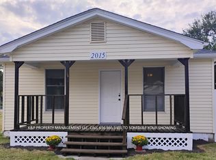 2015 N 3rd St, Saint Charles, MO 63301