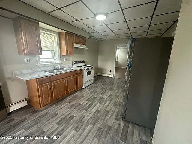 65 Center St — Photo 3