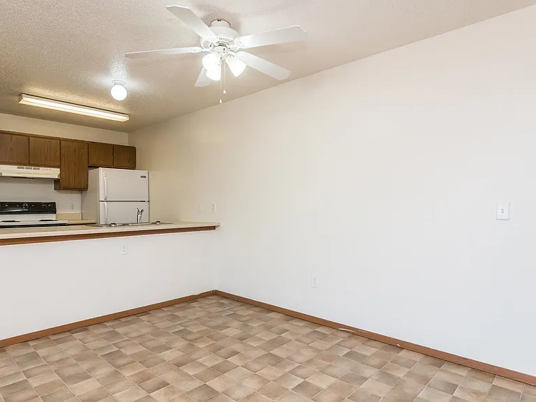 5500 S Macarthur Ln — Photo 7