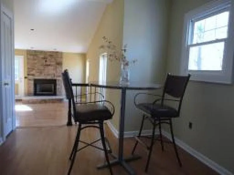 44 Evergreen Ave — Photo 9