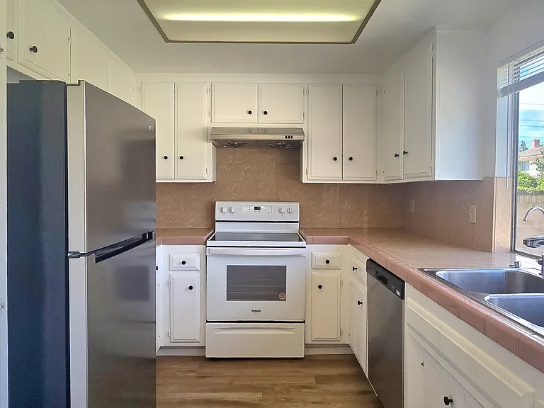 19705 Nicholas Ave — Photo 9