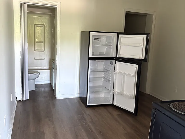 823 Siluria St #825 — Photo 7