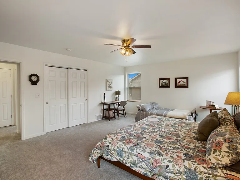 705 Valley View Dr — Photo 26