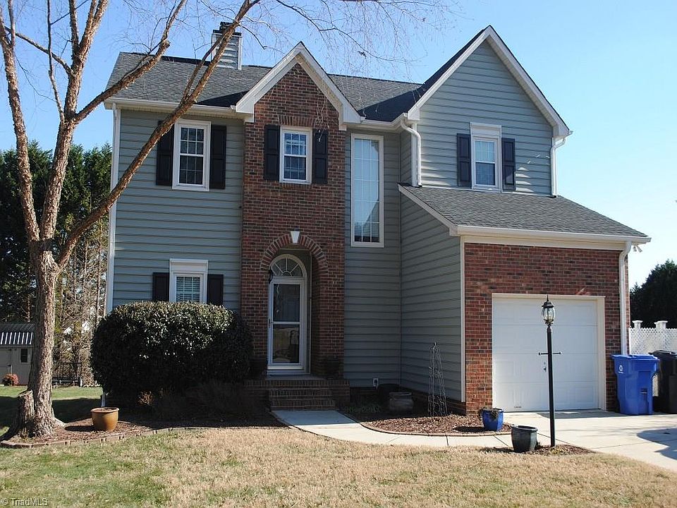 2nd image of 1517 Squires Ln