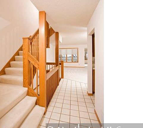 4th image of 6212 Vernon Court S