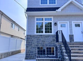 484 Doane Ave, Staten Island, NY 10308