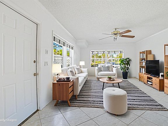 3rd image of 1956 Hartford Court #25D