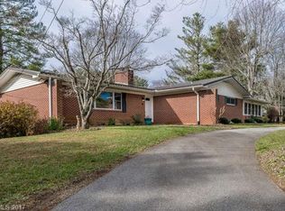 749 Price Rd, Hendersonville, NC 28739