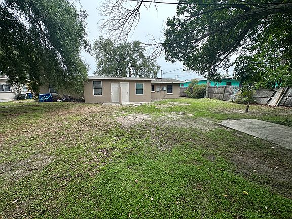 4th image of 603 Avenue G SE