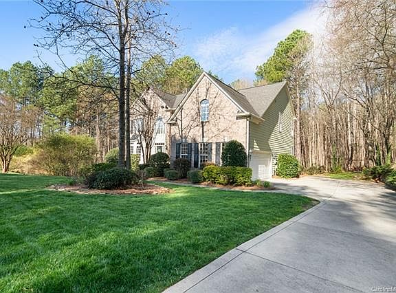 4th image of 116 Village Glen Way