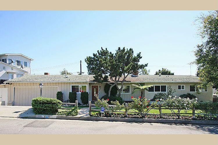 1st image of 16910 Marquez Ave