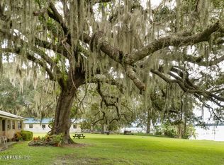 111 Riverside Dr, Palatka, FL 32177