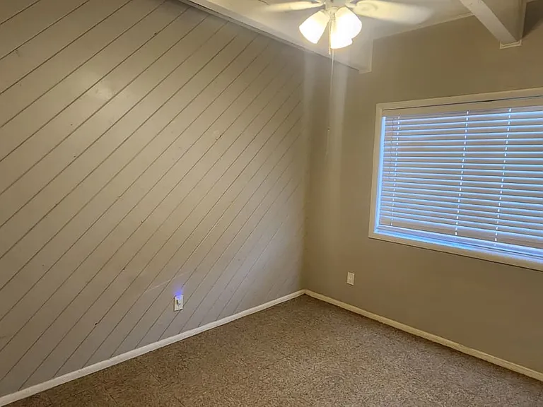 50 N Casa Grande Ave #5 — Photo 6