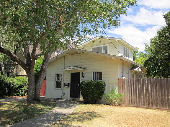 3rd image of 865 Bear Flag Way