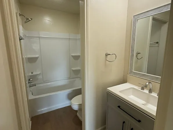 G 1346 Jade Ave, 1346 Jade Ave #D, Baton Rouge, LA 70810