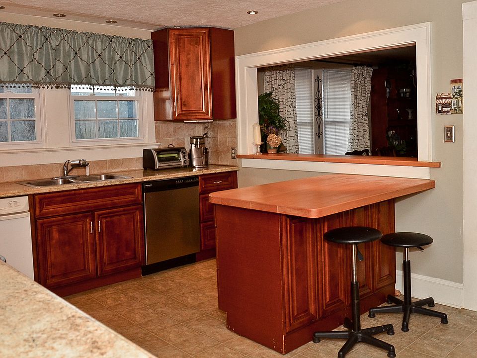 1733 Locust Hill Rd, Greer, SC 29651 Zillow