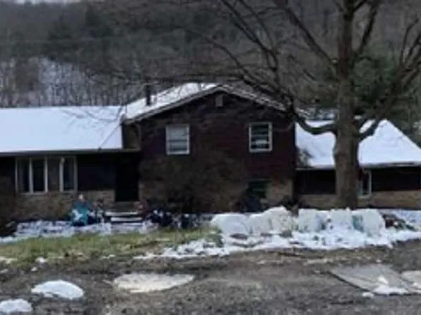 2135 State Route 524, Bergholz, OH 43908