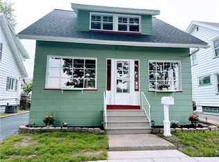 17 Marigold St, Rochester, NY 14615