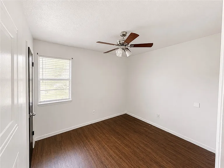 2910 Minnesota Ave — Photo 10