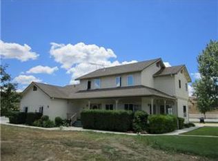 301 Cowden Rd, Hollister, CA 95023