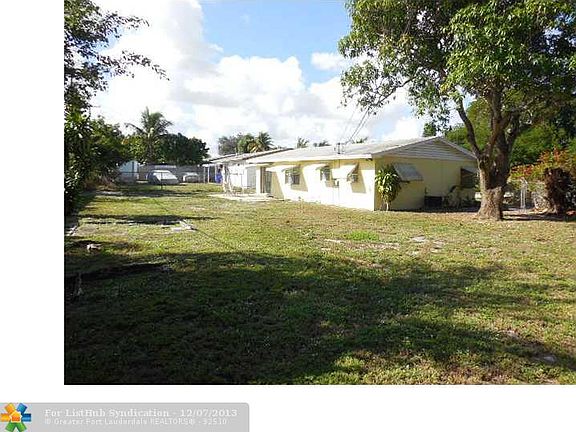 3rd image of 380 NE 44th Ct