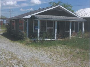 14XX E Main St, Carmi, IL 62821