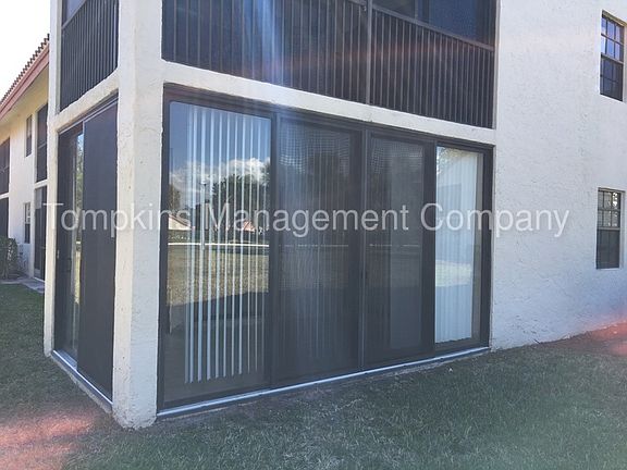 3rd image of 1309 Congressional Way