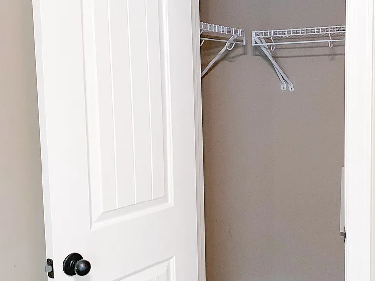 975 Crayton Ridge Dr — Photo 22