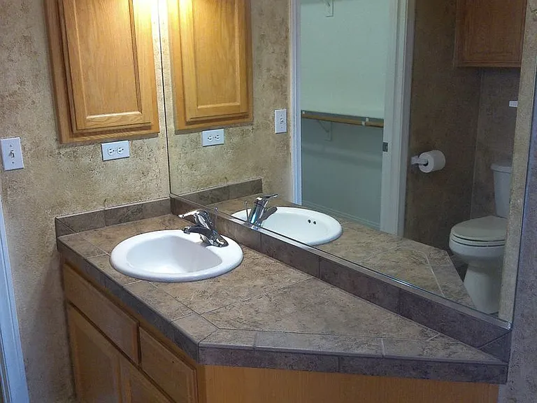 2992 Winterhaven Dr — Photo 12