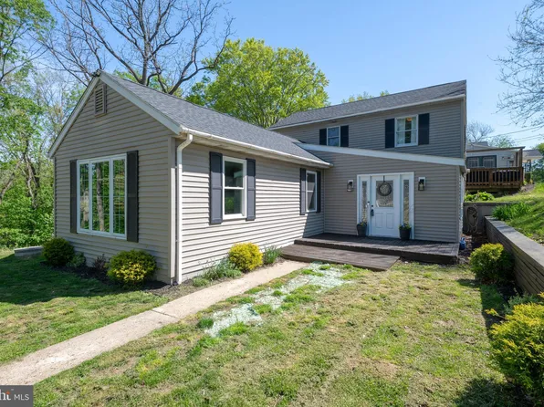 724 Baumgardner Rd, Lancaster, PA 17603