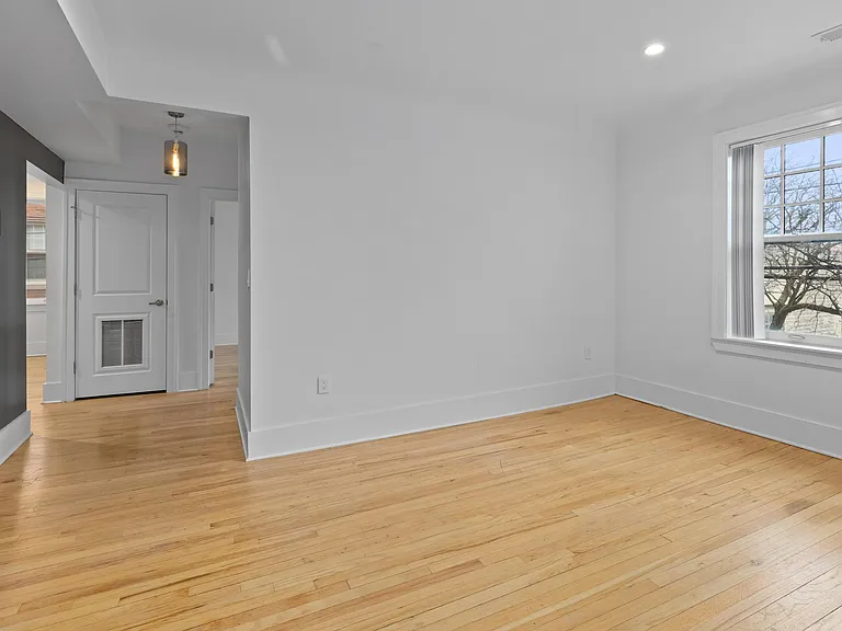 1400 Van Dyke St #307 — Photo 15