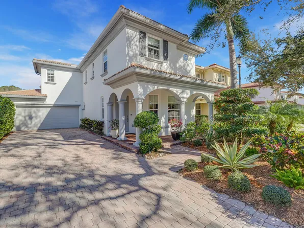 661 Castle Drive, Palm Beach Gardens, FL 33410