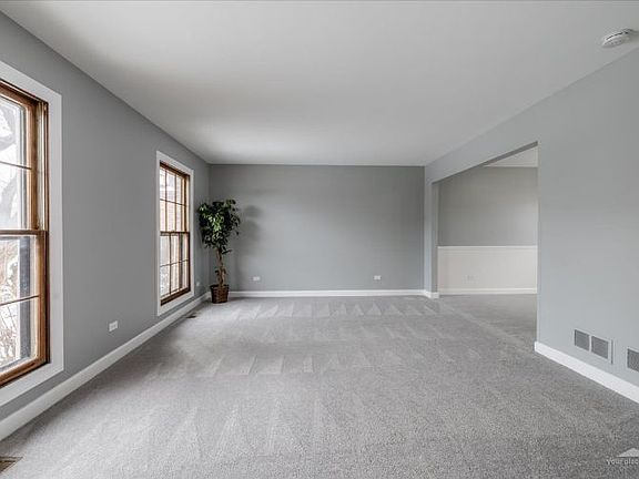 3rd image of 566 Lorelei Dr