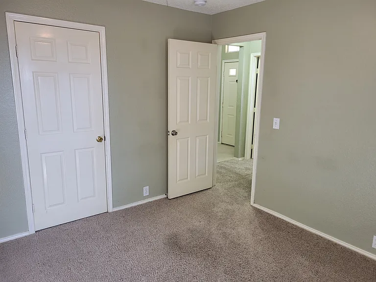 223 Baylor Dr — Photo 12