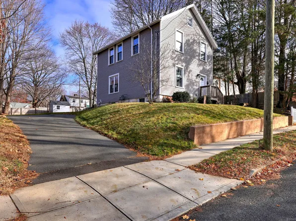 10 Fairview Street, Portland, CT 06480