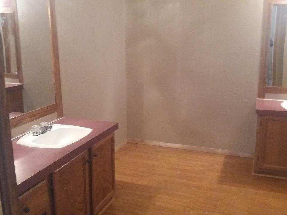 2nd image of 3204 S Bolton St