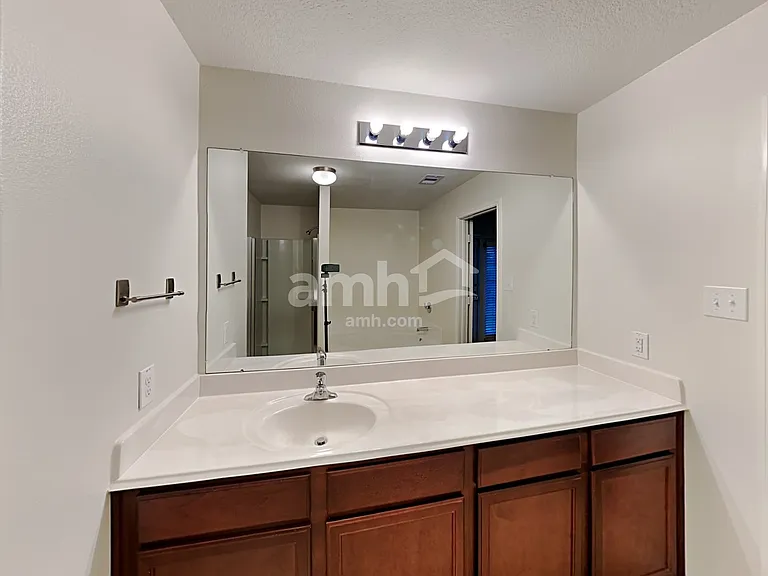 22718 Klingamans Way — Photo 14