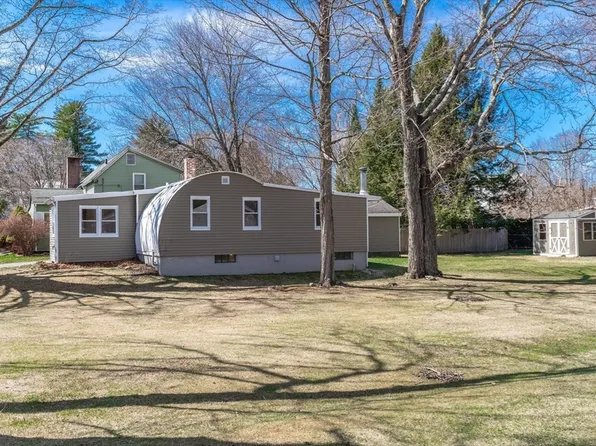 27 Bryan Ave, Easthampton, MA 01027