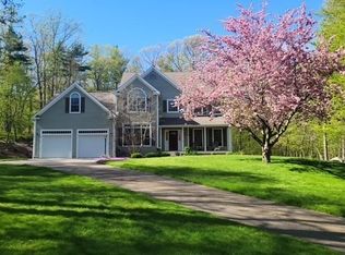 11 Sholan Cir, Harvard, MA 01451