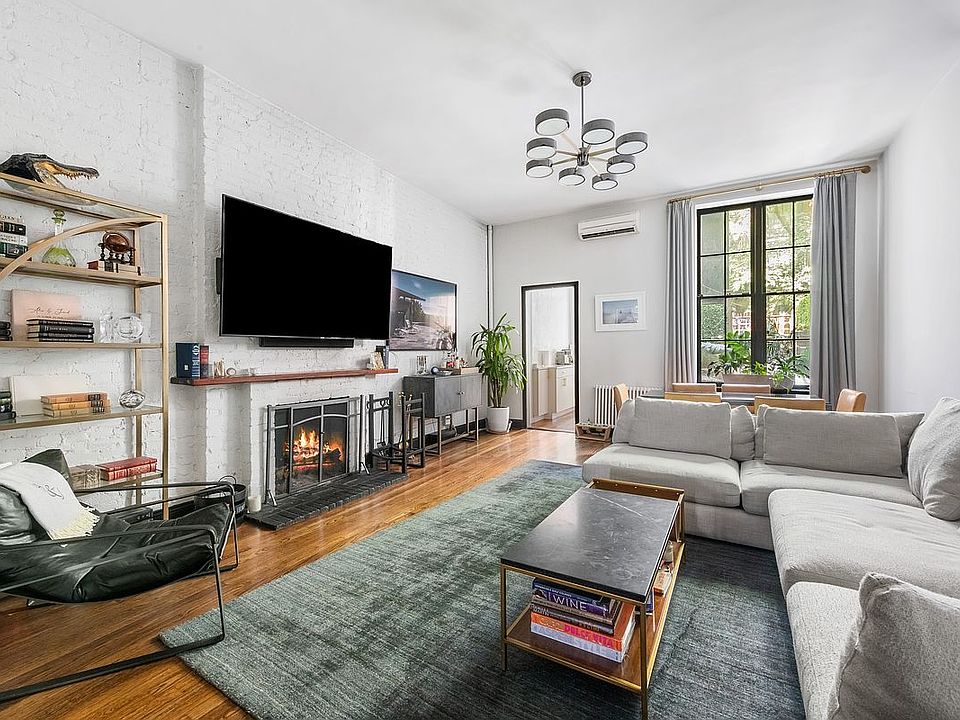 1st image of 21 W 9th St #1FR