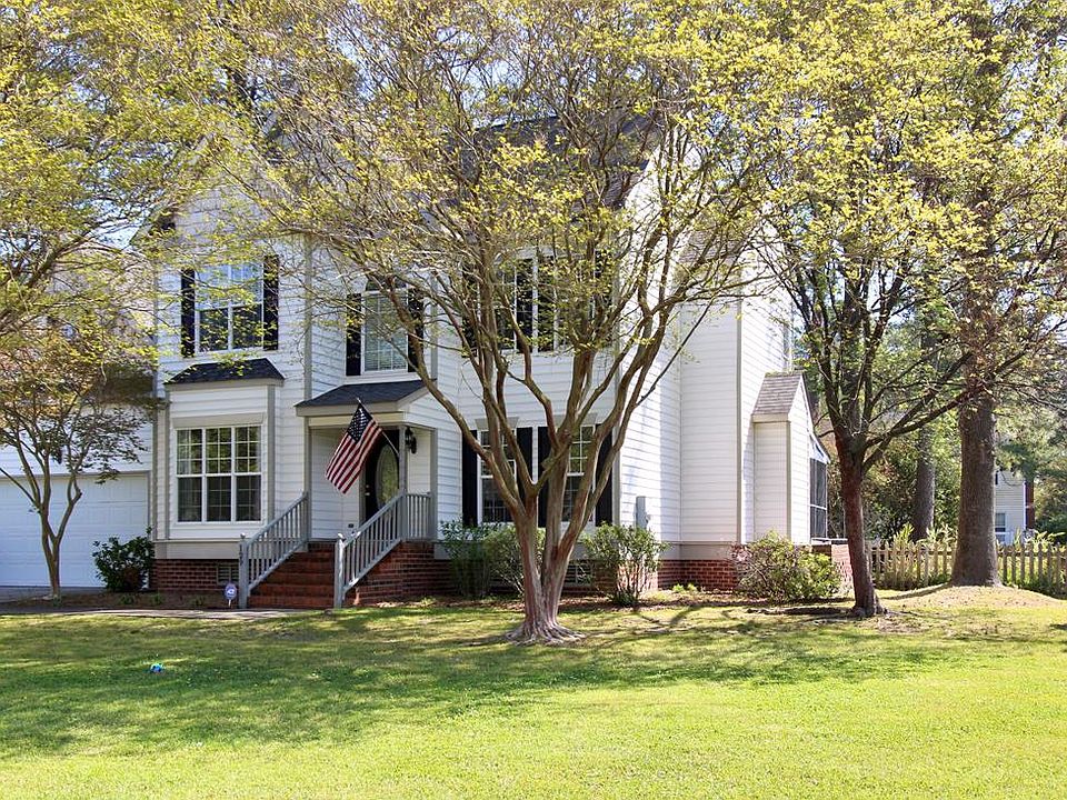 1st image of 129 S Marion Dr