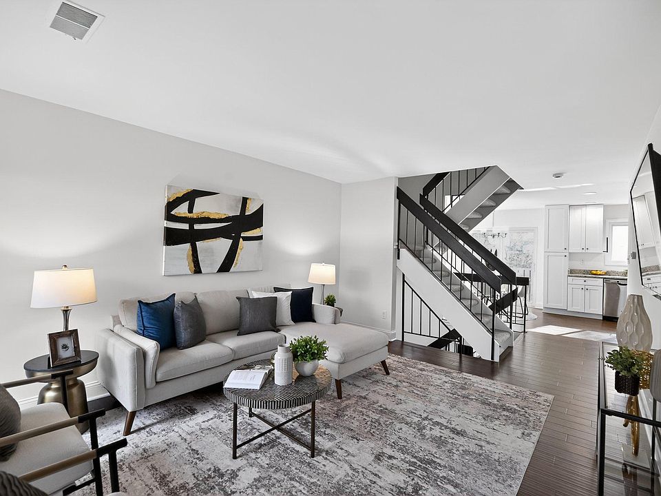 1st image of 2434 Southgate Sq