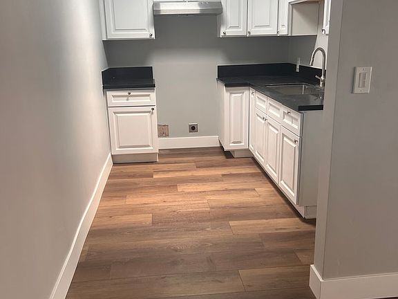 2nd image of 135 N Hillcrest Blvd APT 6