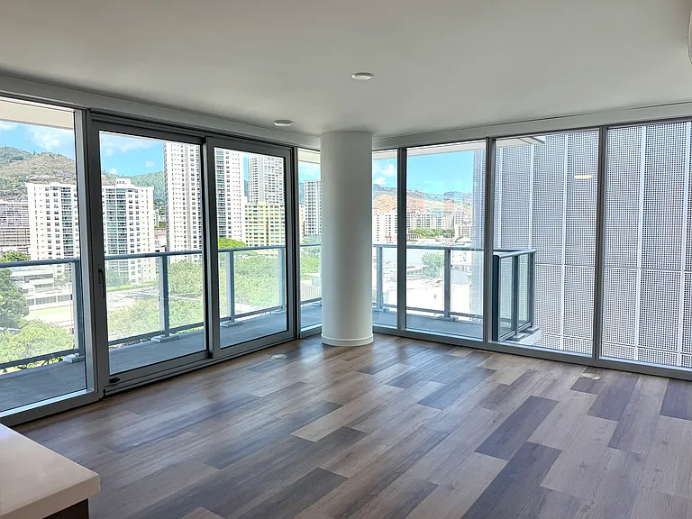 1515 Liona St #1211 — Photo 12